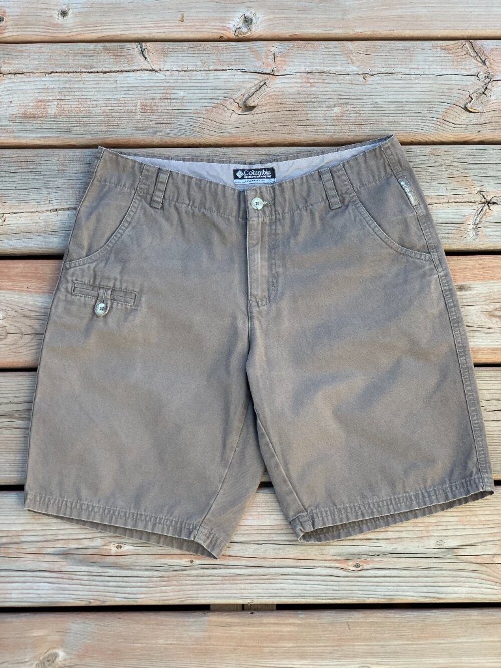 Vintage Columbia Shorts 6 khaki 100% Cotton Hiking Outdoor Bermuda Gorpcore